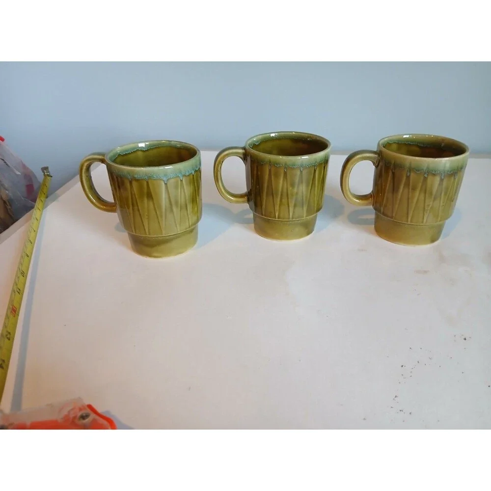 3 Vintage Retro stackable Made in Japan mug cup green drip 8 ounces